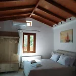 Arktos * Nydri (Lefkada)